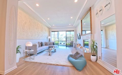 234 S Gale Drive 308 Beverly Hills CA 90211