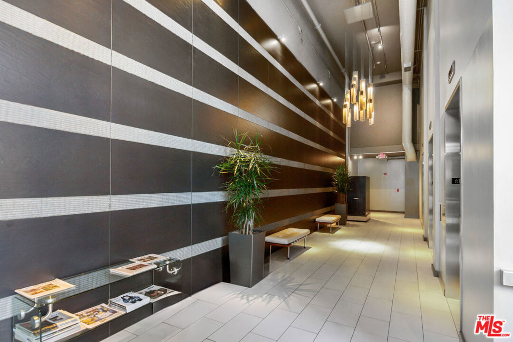645 W 9th Street 201