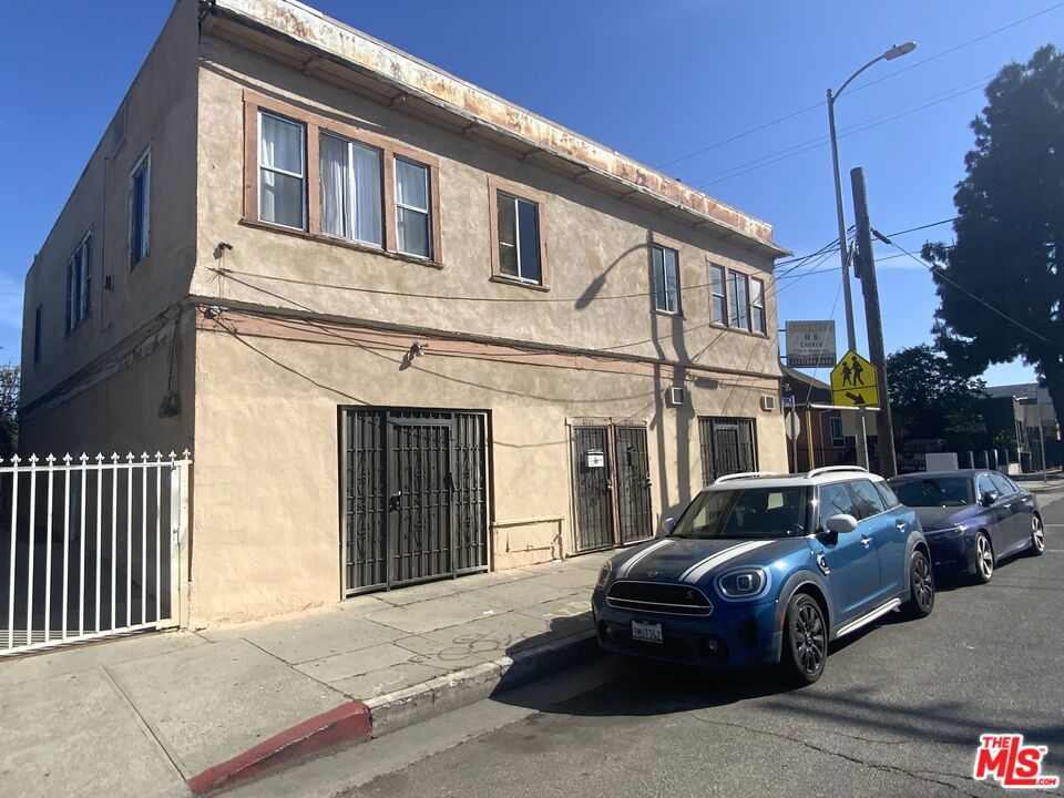 3770 Maple Avenue