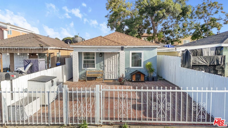 824 W Palmer Street