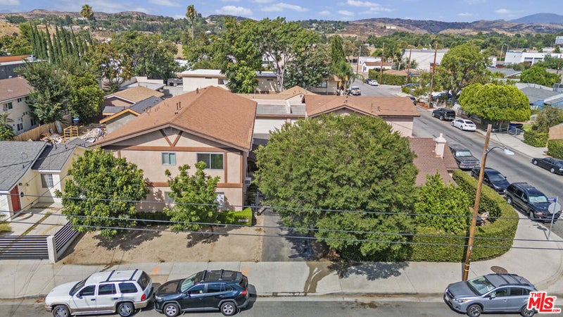 24802 Walnut Street