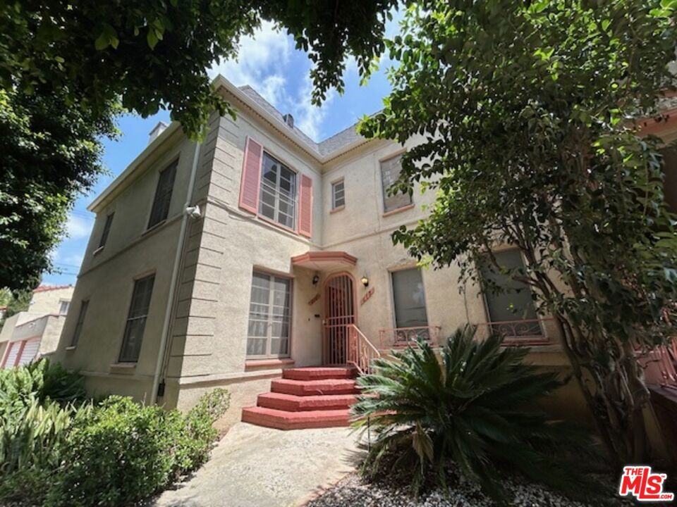 6531 Orange Street