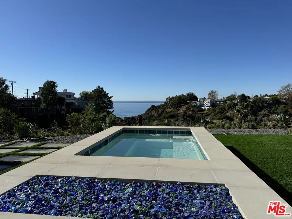 Pacific Palisades, California 90272, United States, ,Land,Active,139055