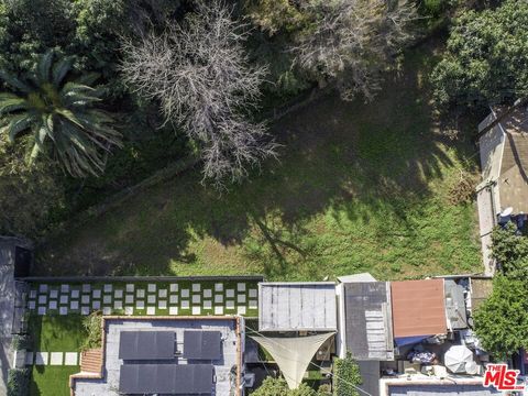 2303 S Palm Grove Drive Los Angeles CA 90016