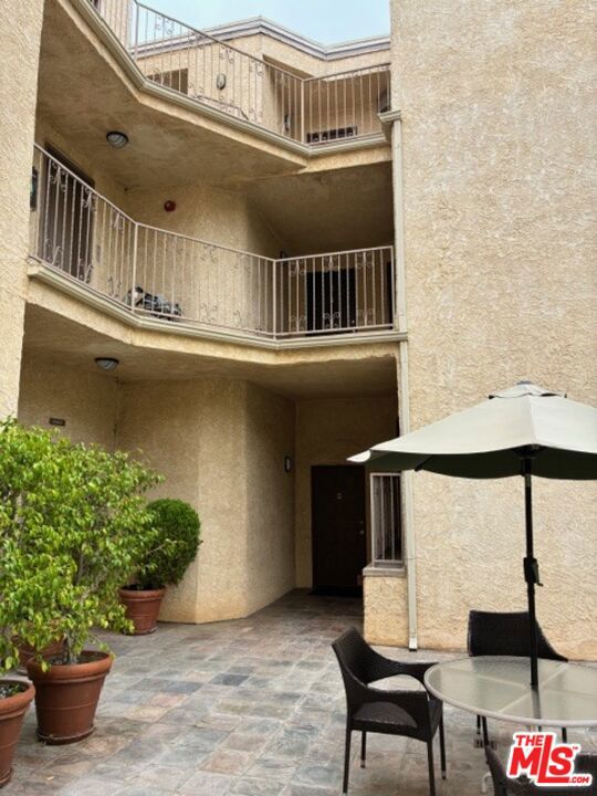 1041 2nd Street 5