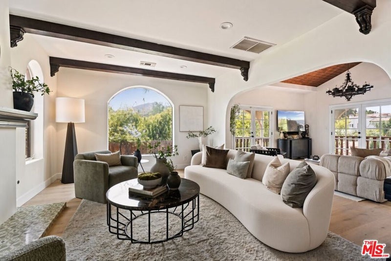 3249 Bennett Drive