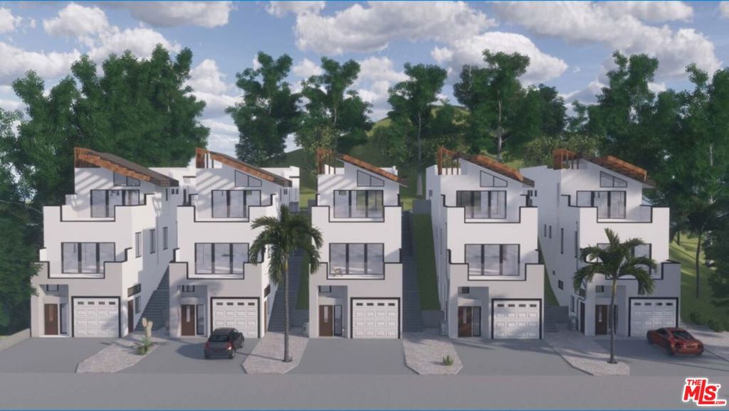 10702 N Samoa Avenue