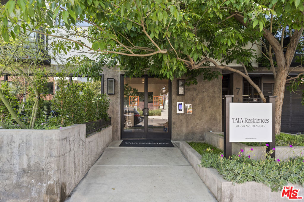 Properties 1 725 N Alfred Street 202