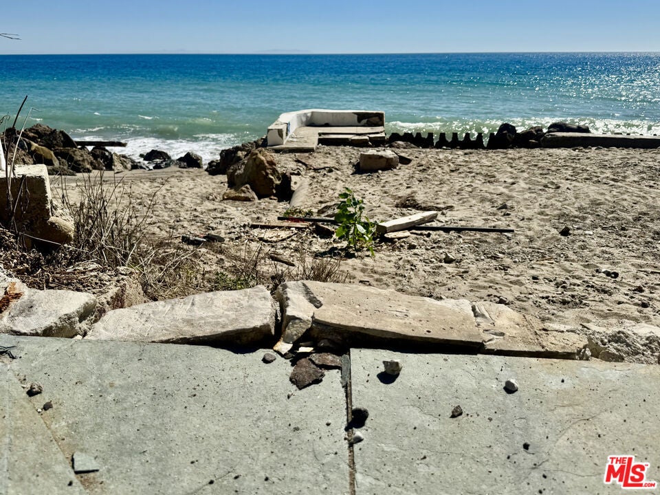 20546 Pacific Coast Highway