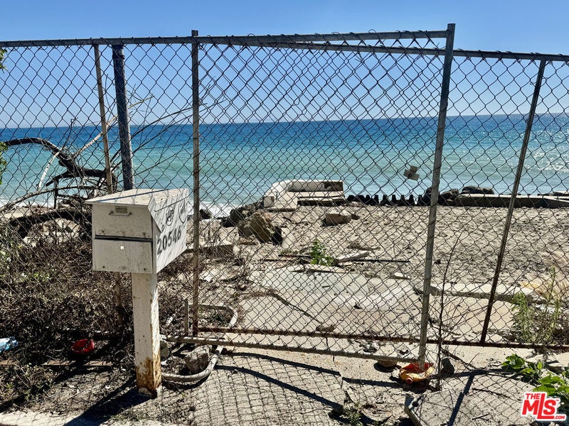 20546 Pacific Coast Highway