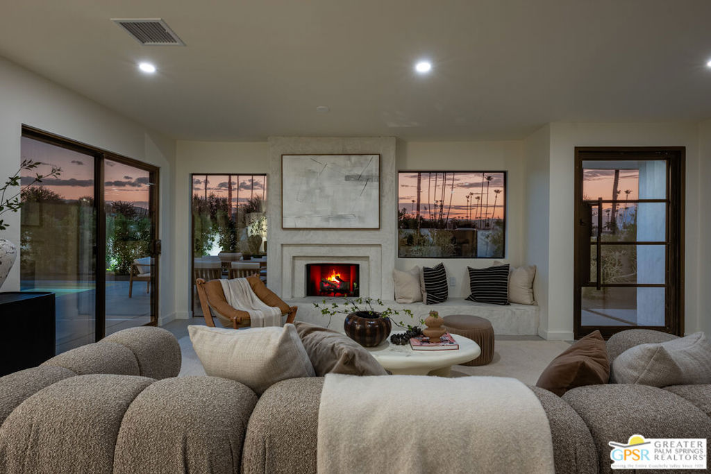 2525 E Morongo Trail