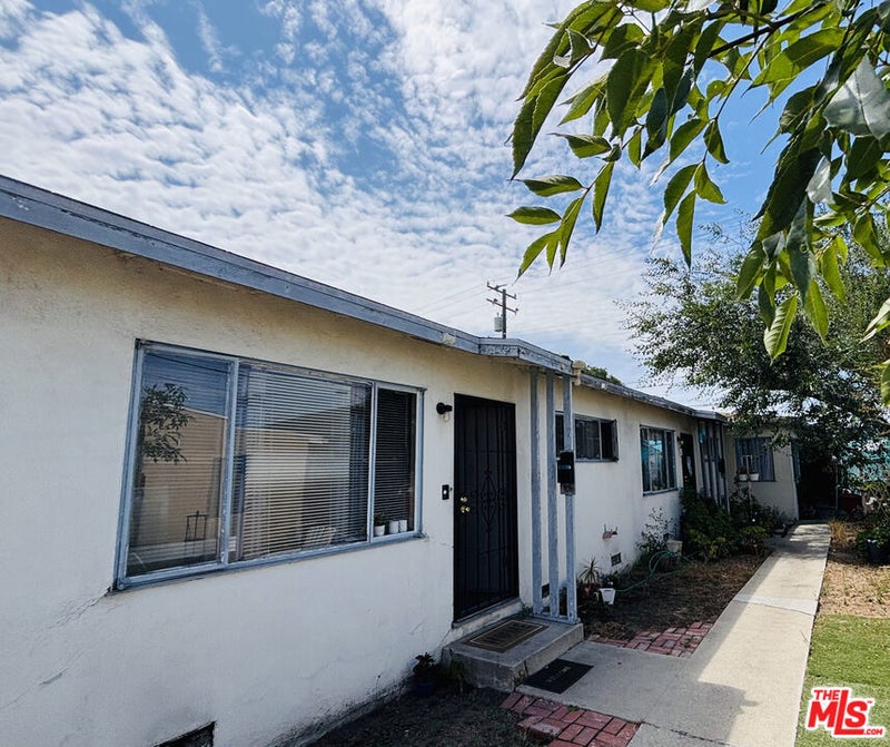 4872 W El Segundo Boulevard