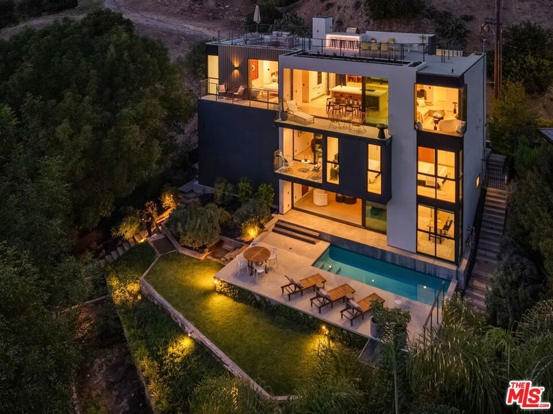 2635 Hargrave Drive