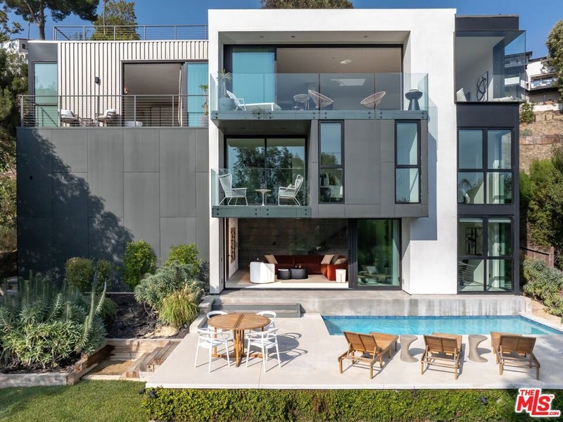2635 Hargrave Drive
