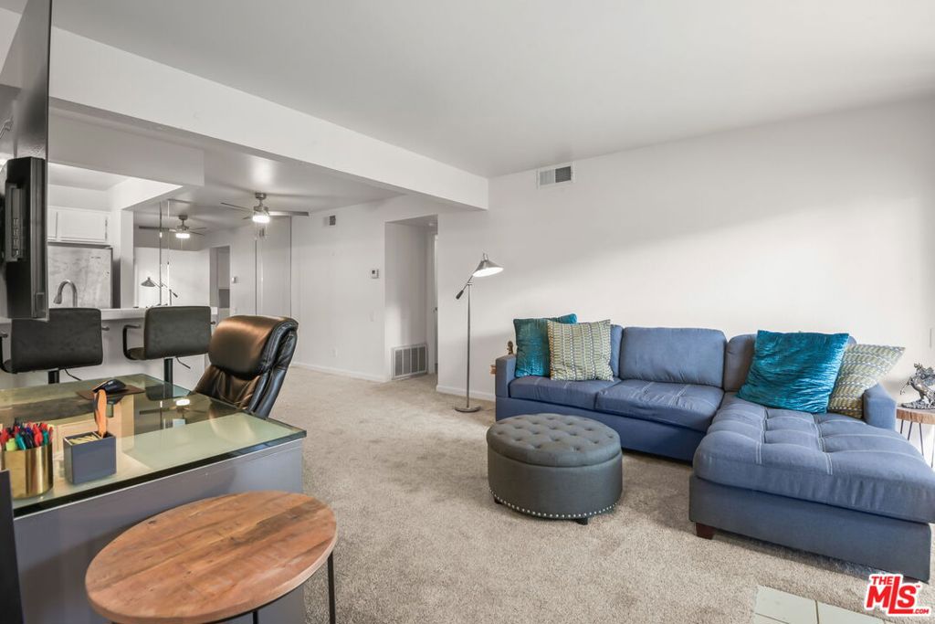 2506 Chandler Avenue 255