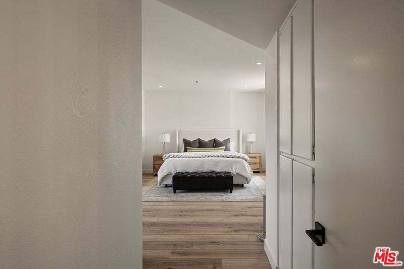 255 Main Street 101