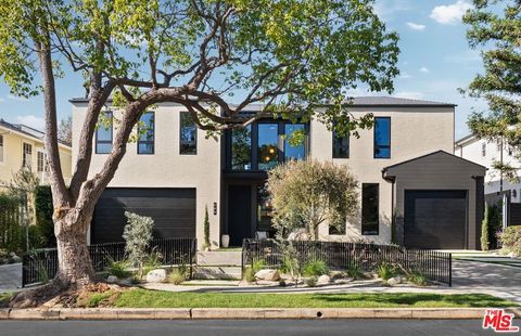 565 Toyopa Drive Pacific Palisades CA 90272