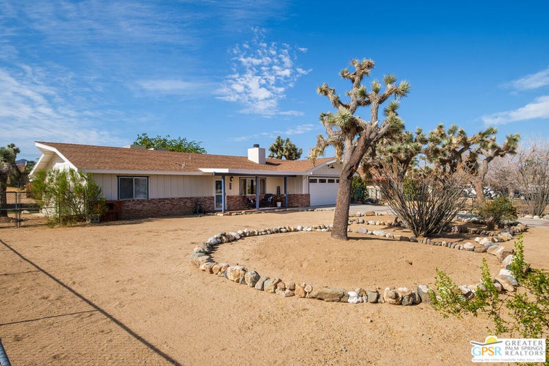 58375 Arcadia Trail