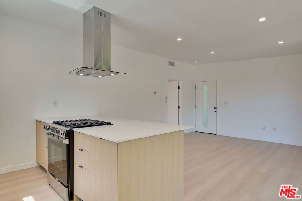 1223 Havenhurst Drive 5