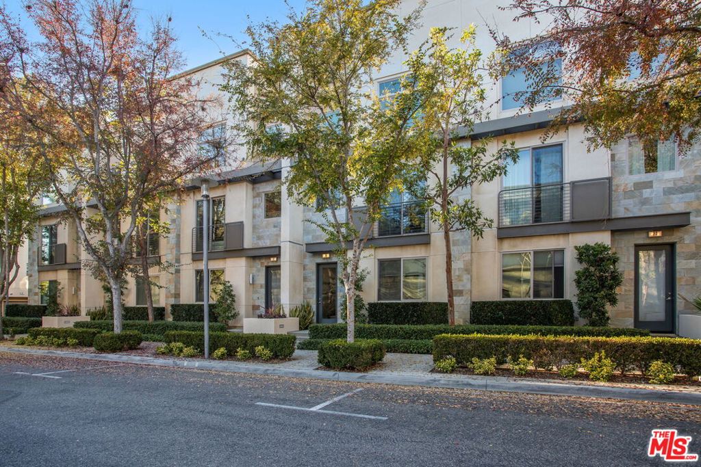 25 Delancy