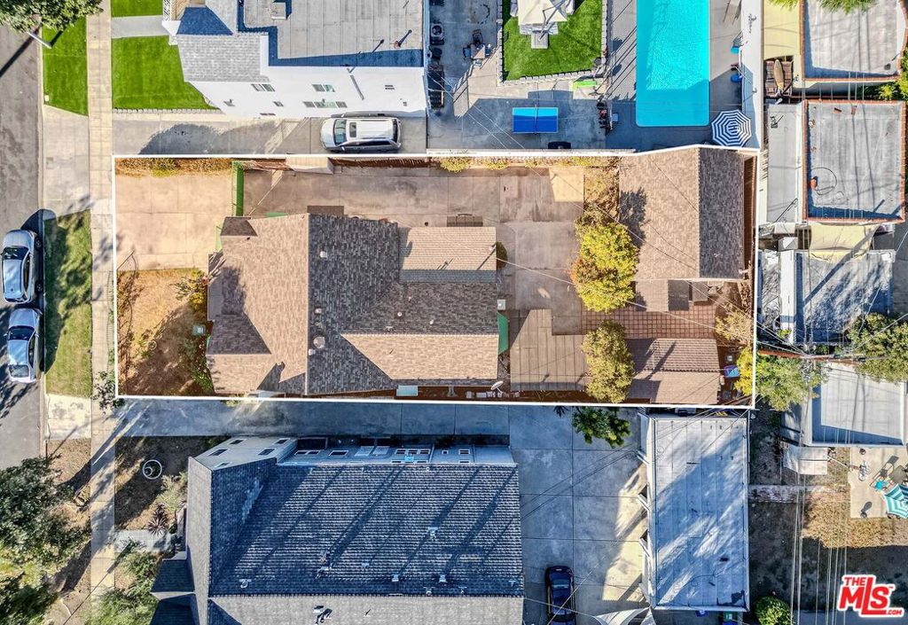1128 S Citrus Avenue
