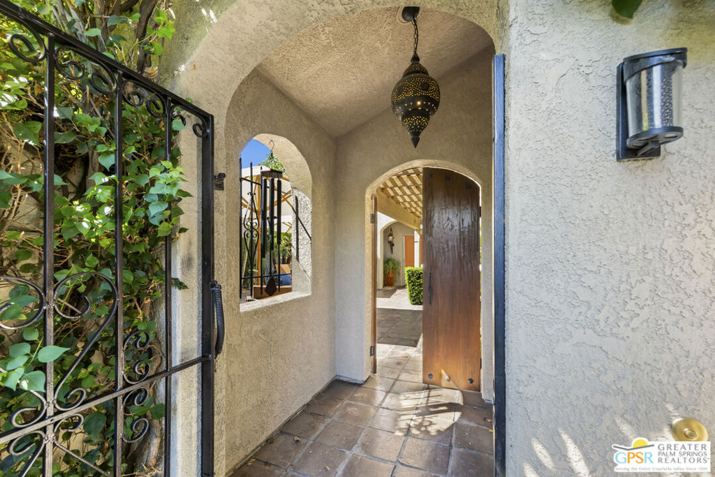 36095 Avenida De Las Montanas