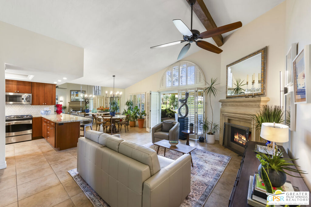 36095 Avenida De Las Montanas