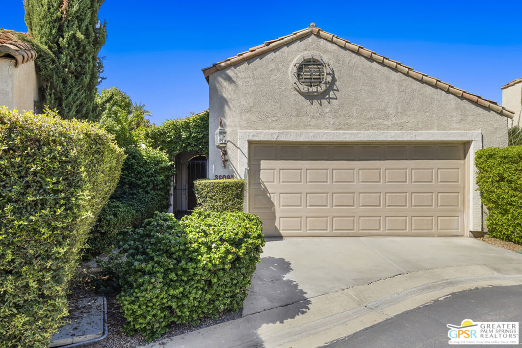 36095 Avenida De Las Montanas