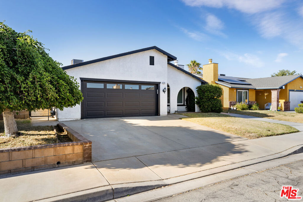 1121 Chagal Avenue