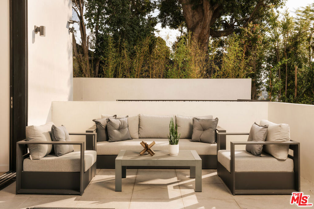 2919 Waverly Drive 106