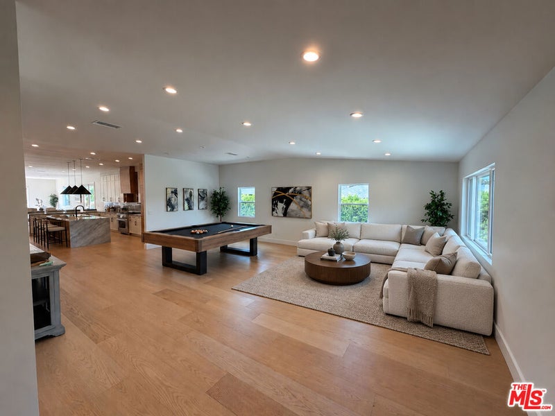 5110 Orange Place