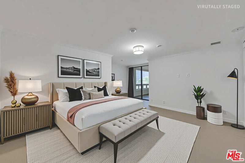121 S Hope Street 429