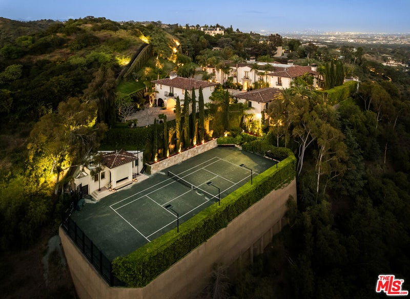 1407 Davies Drive