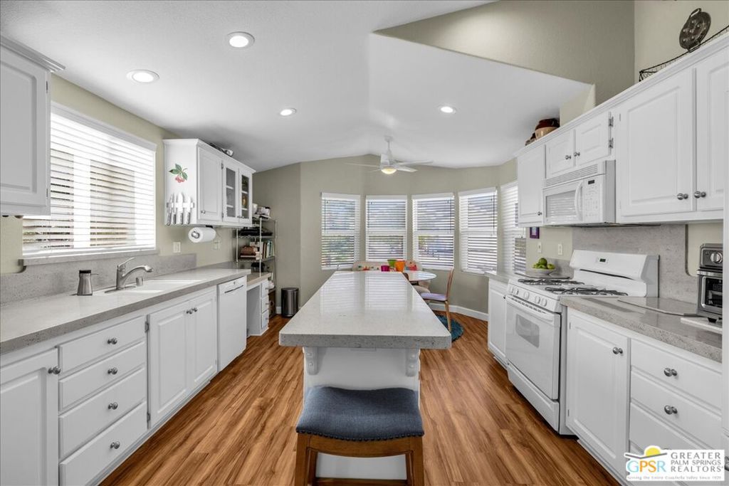 15300 Palm Drive 152