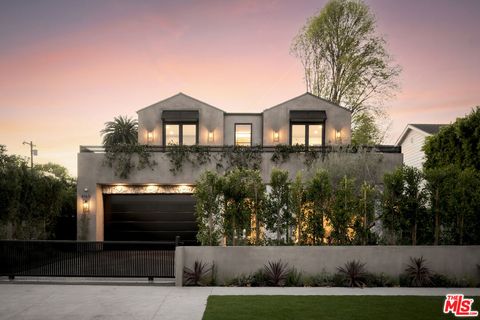 4165 Nagle Avenue Sherman Oaks CA 91423