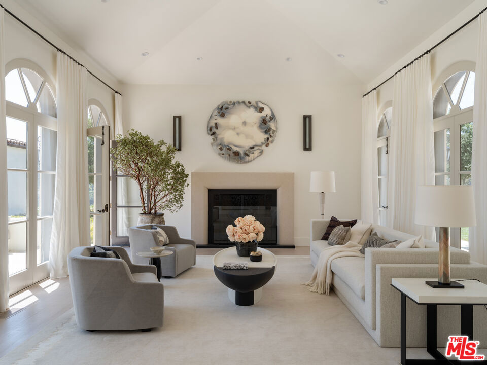 Properties 4 12833 Chalon Road