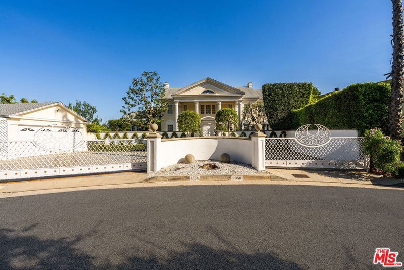 1350 Belfast Drive