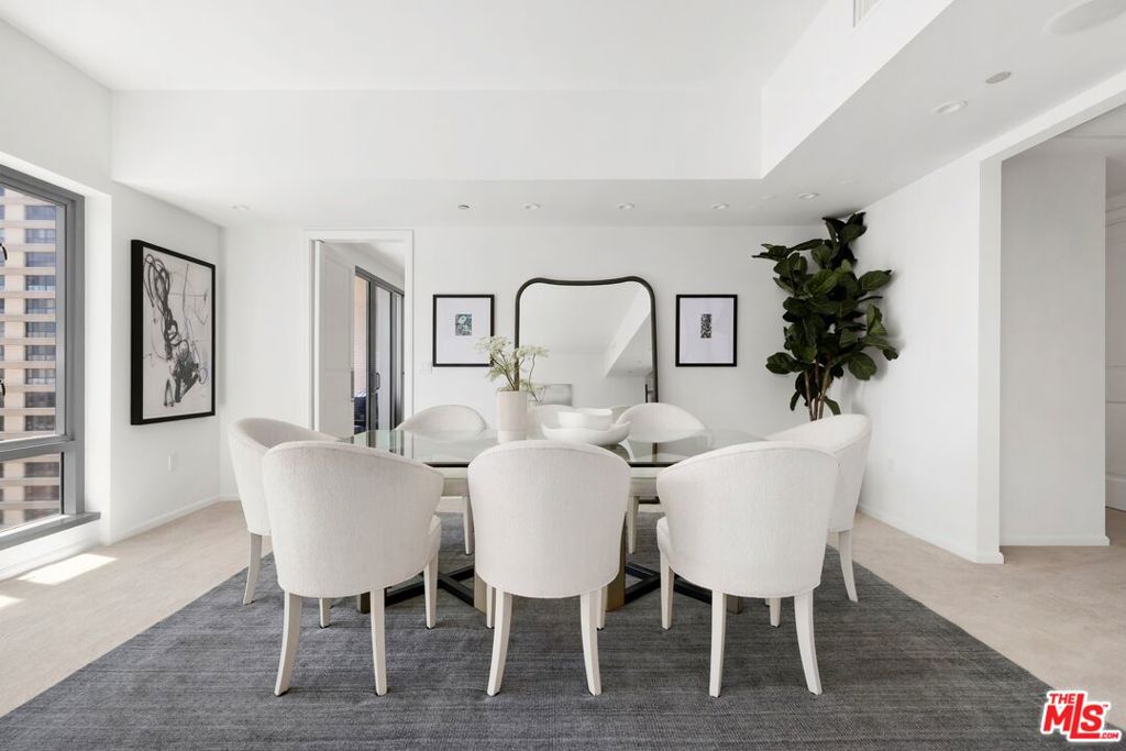 10727 Wilshire Boulevard 1001