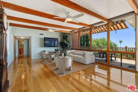 3928 Clayton Avenue Los Angeles CA 90027