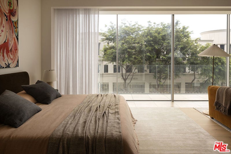 8899 Beverly Boulevard 4F