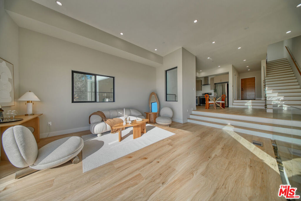 3005 Amethyst Street