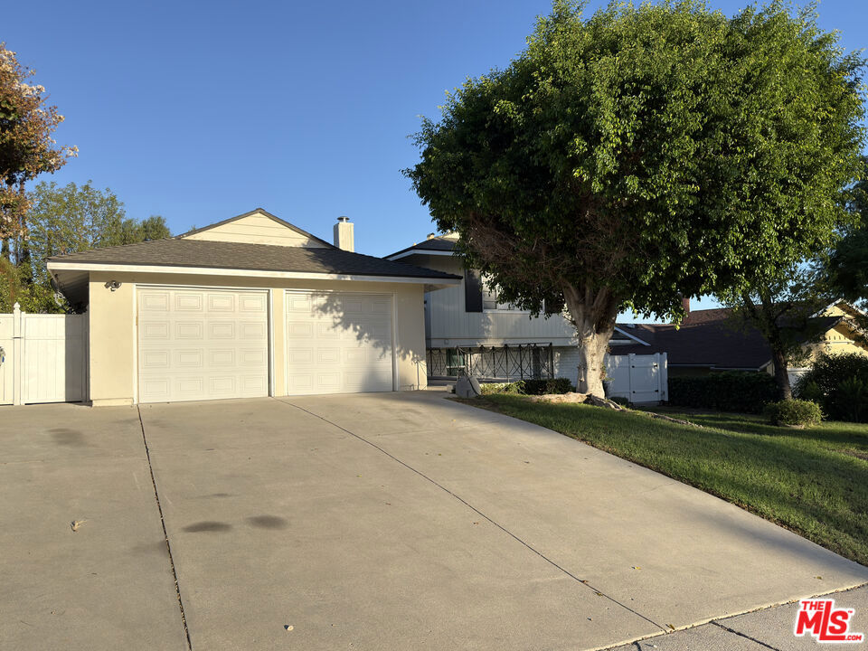 Properties 1 9558 Swinton Avenue