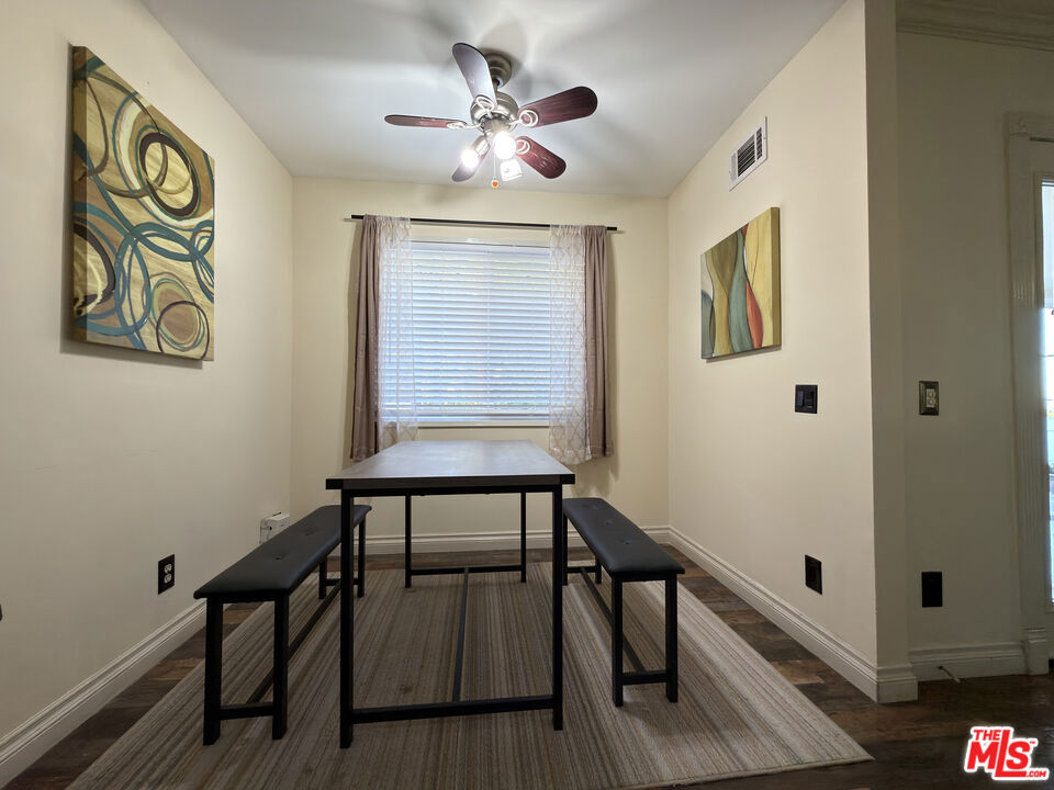 Properties 4 9558 Swinton Avenue