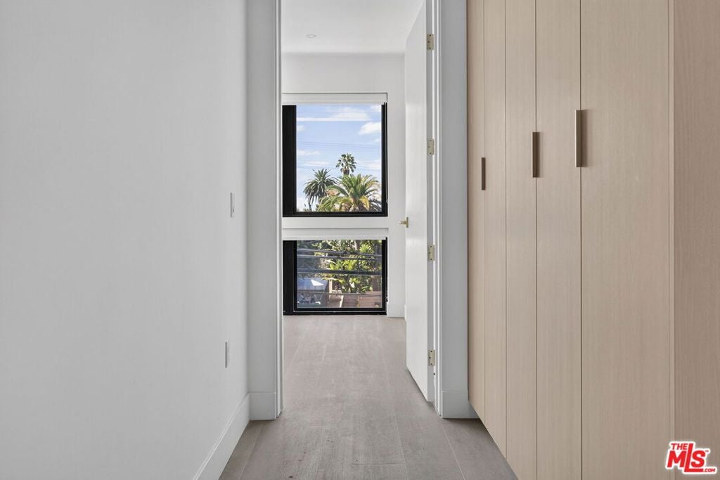 1808 Lincoln Boulevard 312