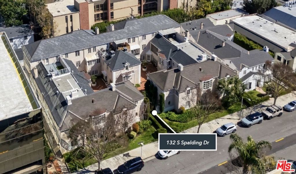 Properties 1 132 S Spalding Drive