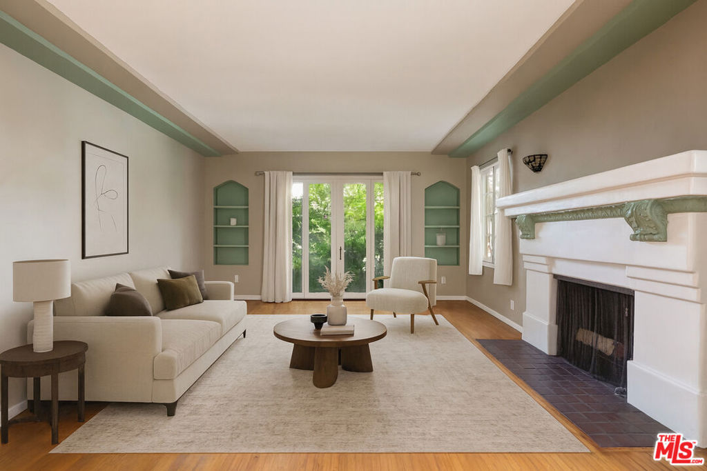 7932 Blackburn Avenue