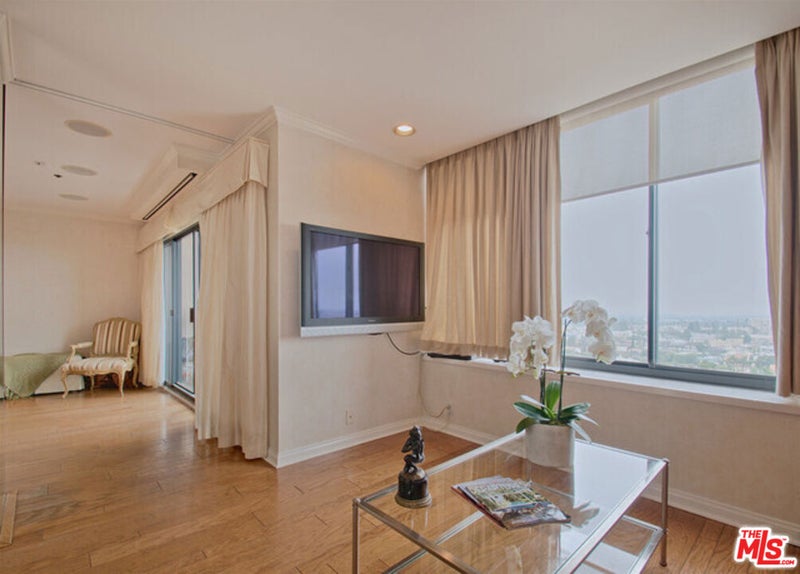 10724 Wilshire Boulevard 1001