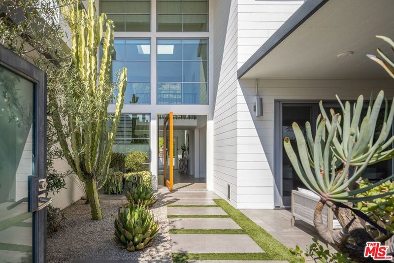 2536 Pesquera Drive