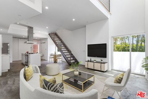 803 Wilcox Avenue 5 Los Angeles CA 90038