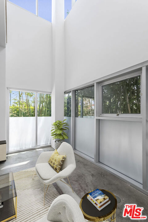 803 Wilcox Avenue 5